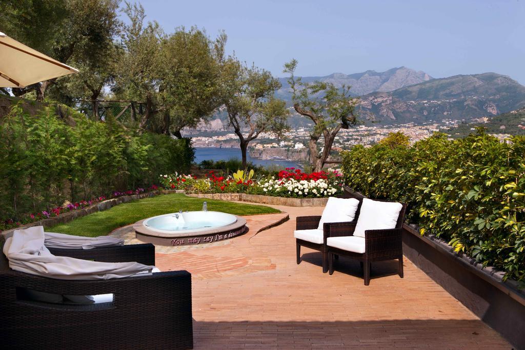 Hotel Bristol Sorrento Ngoại thất bức ảnh